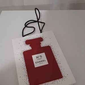 New lipstick pink chanel